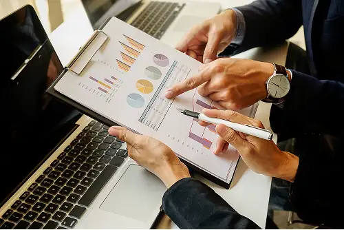 QuickBooks dashboard on a laptop